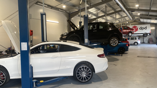 Šoferšajbna Dodge Ram 5.9 329ks Cena Šoferšajbna Dodge Ram 5.9 329ks Cena